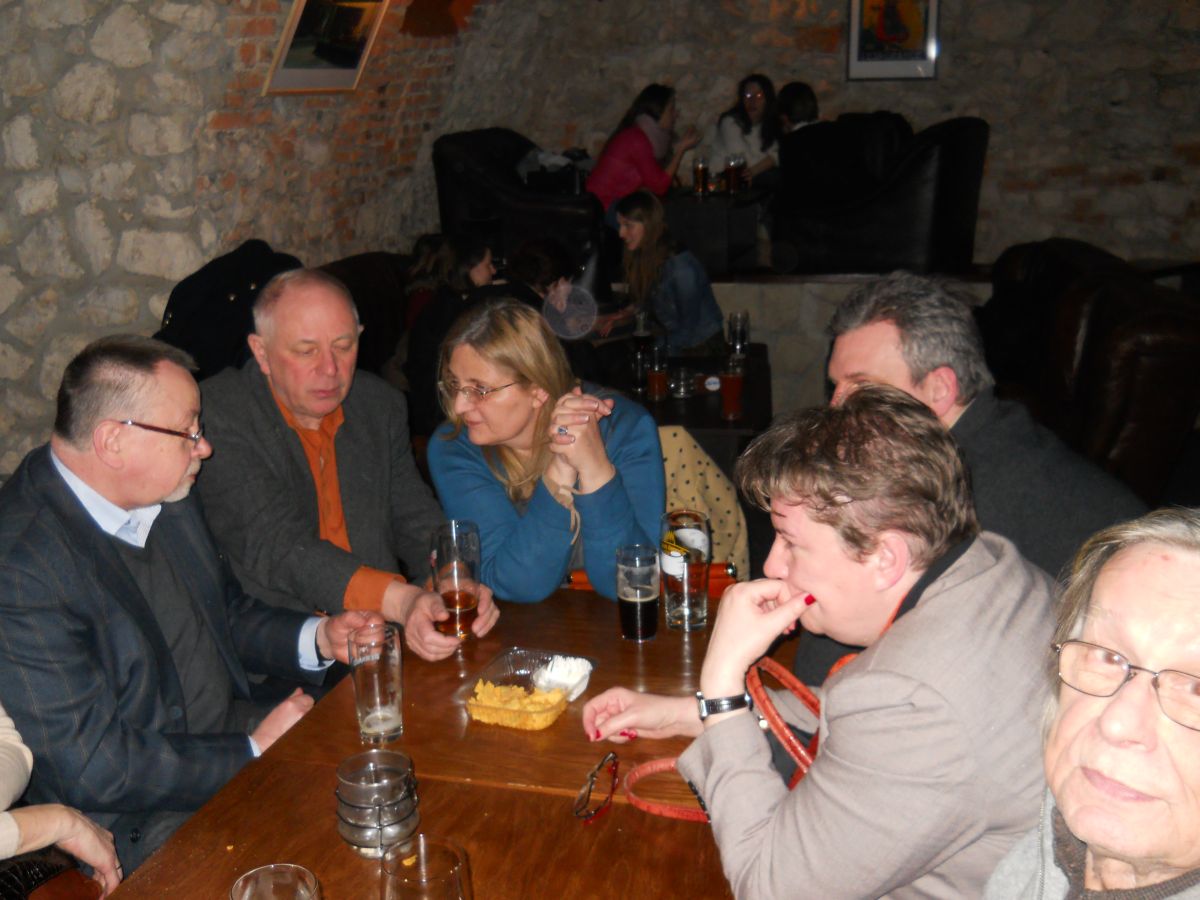 PUB